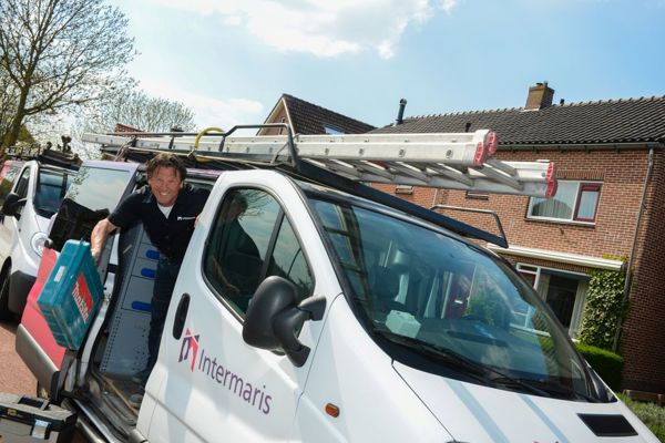 Vakman bij de klusbus