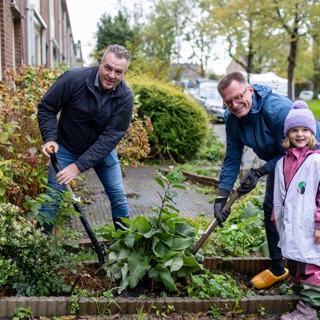 Coen Lageveen en Cees Tip doen mee aan actie Struikroven